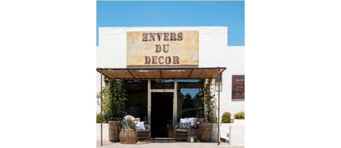 ENVERS DU DECOR - MOUGINS